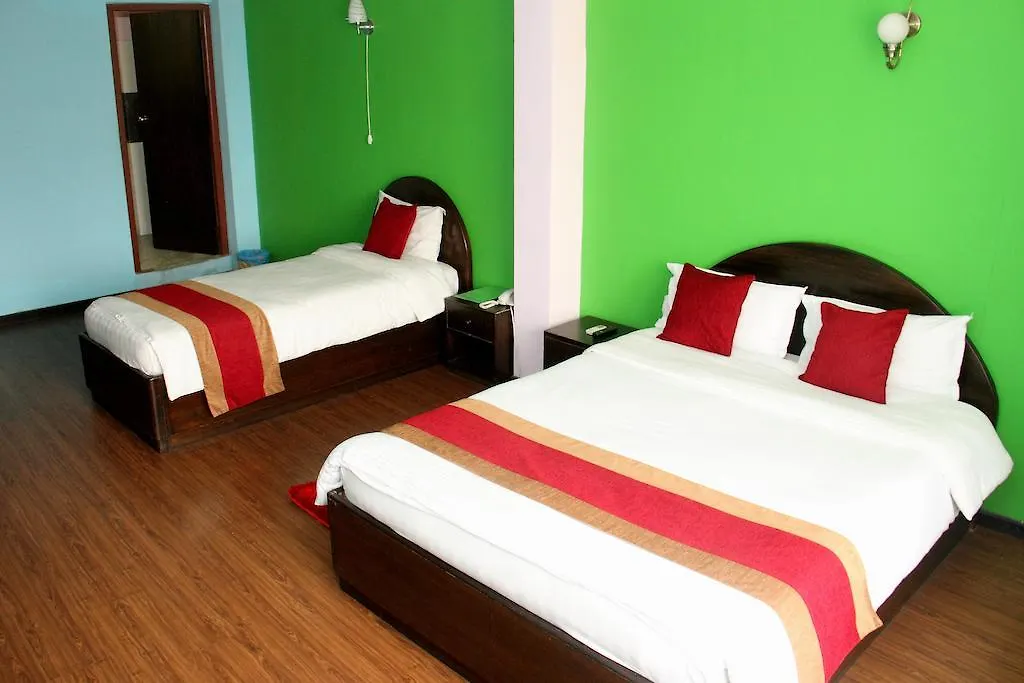 Hotel Family Home Kathmandu 2*,